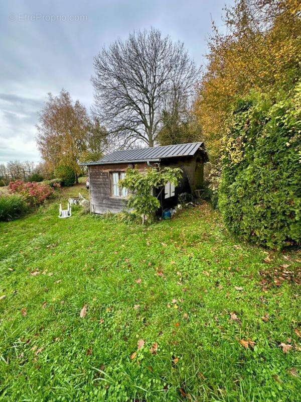 Terrain à MANNEVILLE-LA-PIPARD