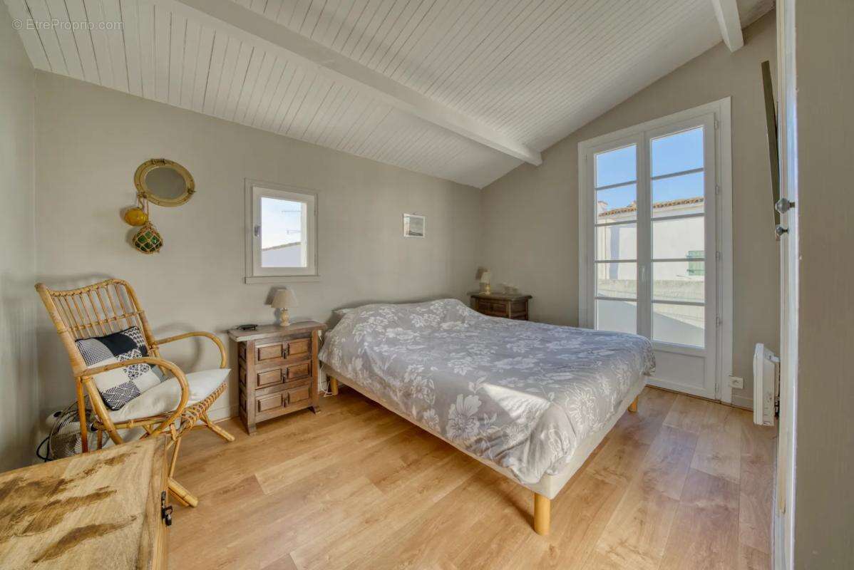 Appartement à SAINT-MARTIN-DE-RE