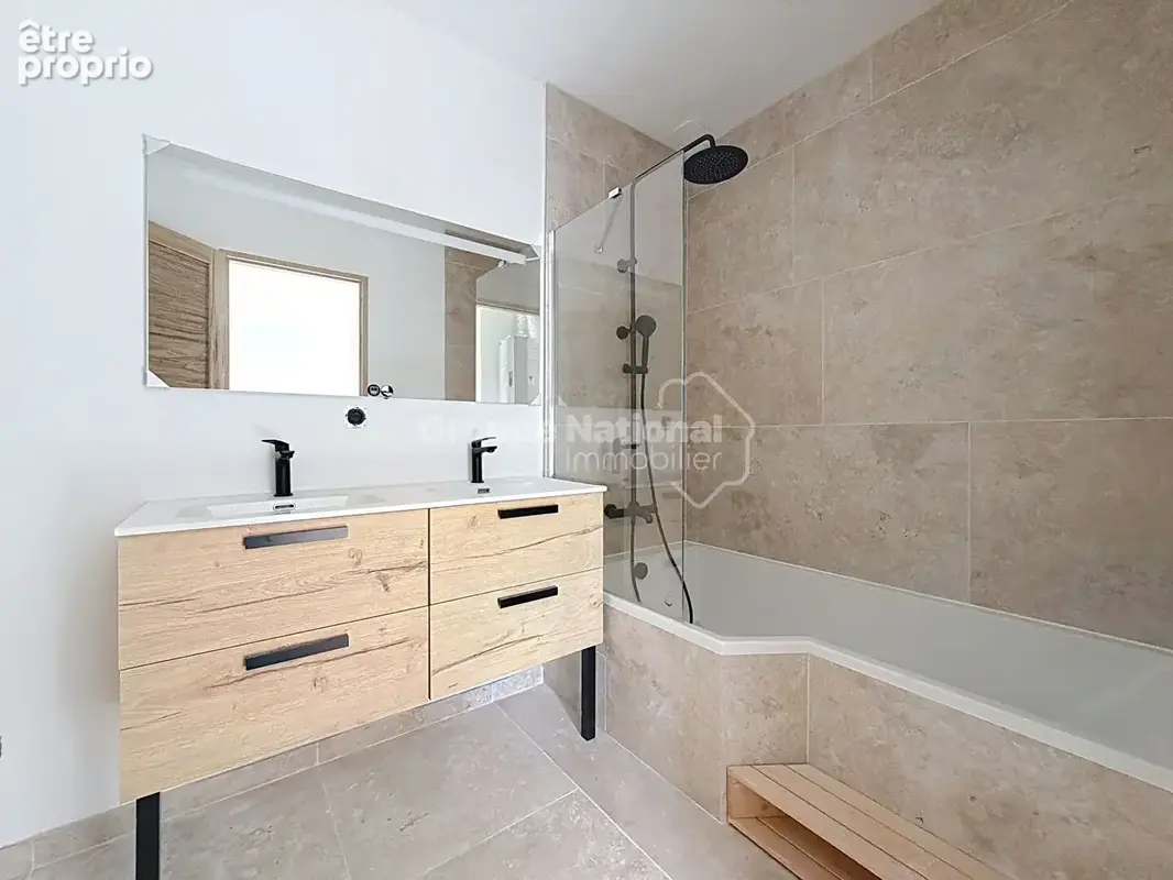 Appartement 3 chambres avec jardin de 155 m²  et 3 places de parking - photo 3