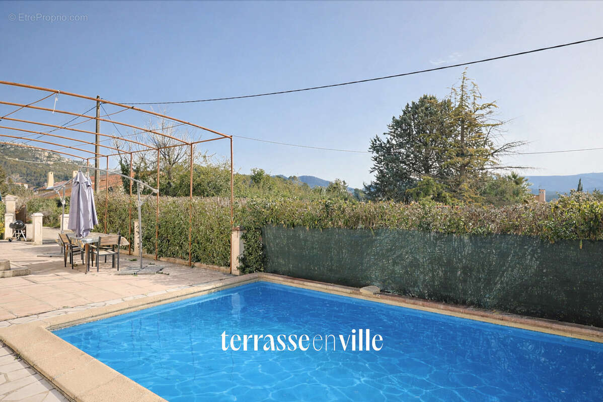 Maison à LA BOUILLADISSE