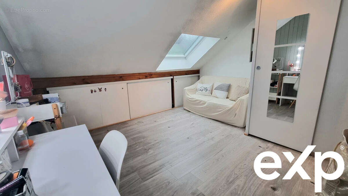 Appartement à CHALLES-LES-EAUX