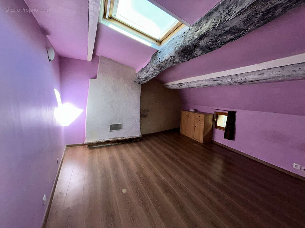 Maison à SAINT-QUENTIN-LA-POTERIE