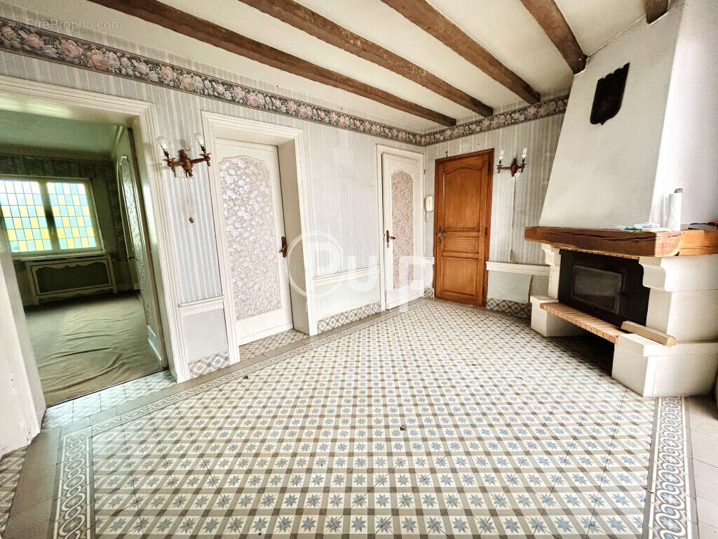 Maison à CALONNE-RICOUART