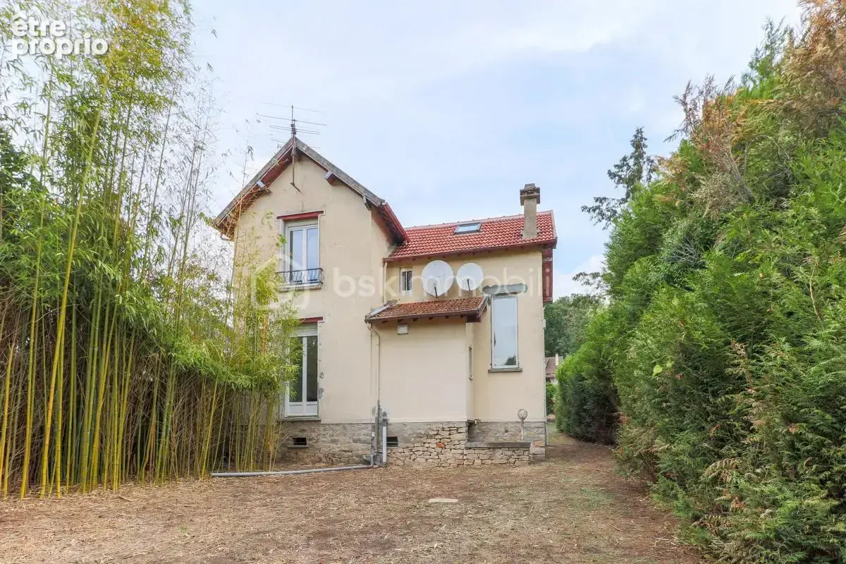  Maison familiale 3 chambres – Grand jardin – Sous-sol total – Garage – Gare RER D à pied - photo 19