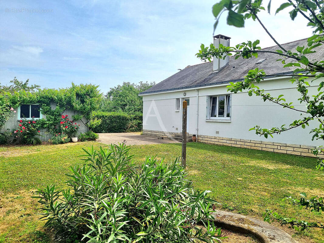 Maison à CHATEAUNEUF-SUR-SARTHE