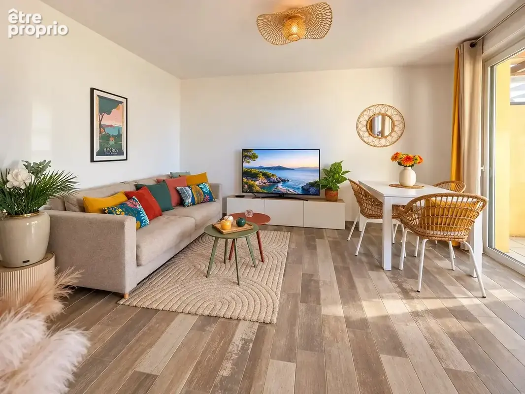 Hyères Costebelle – T3 de standing très calme, terrasse, parking – Garage 16 m² poss en supplément - photo 9