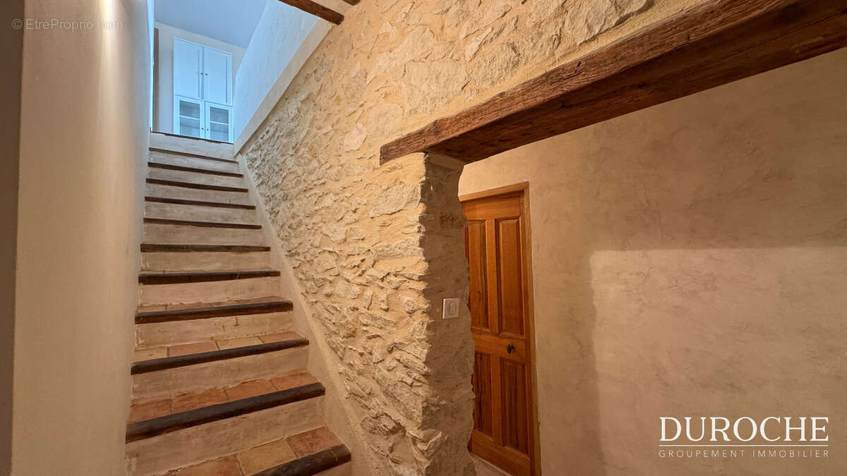 Maison à CADEROUSSE