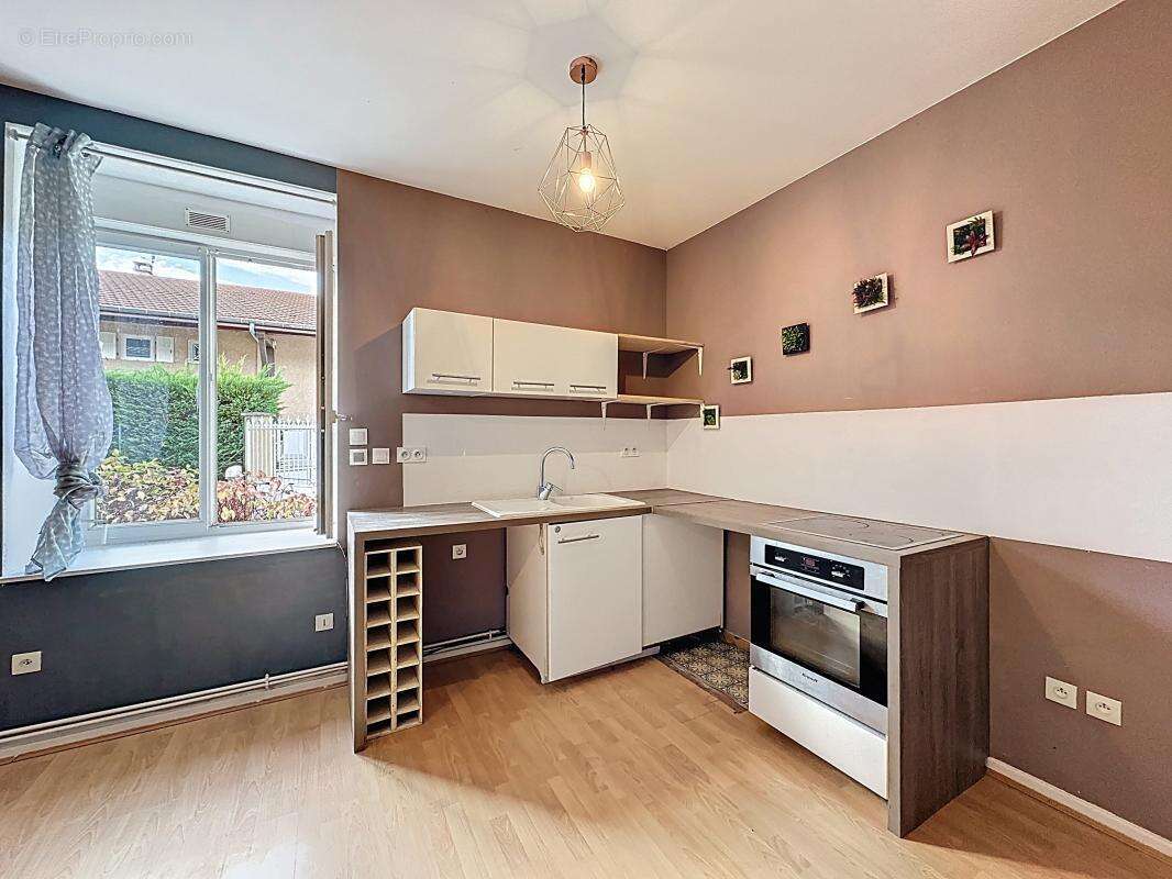 Appartement à MARENNES