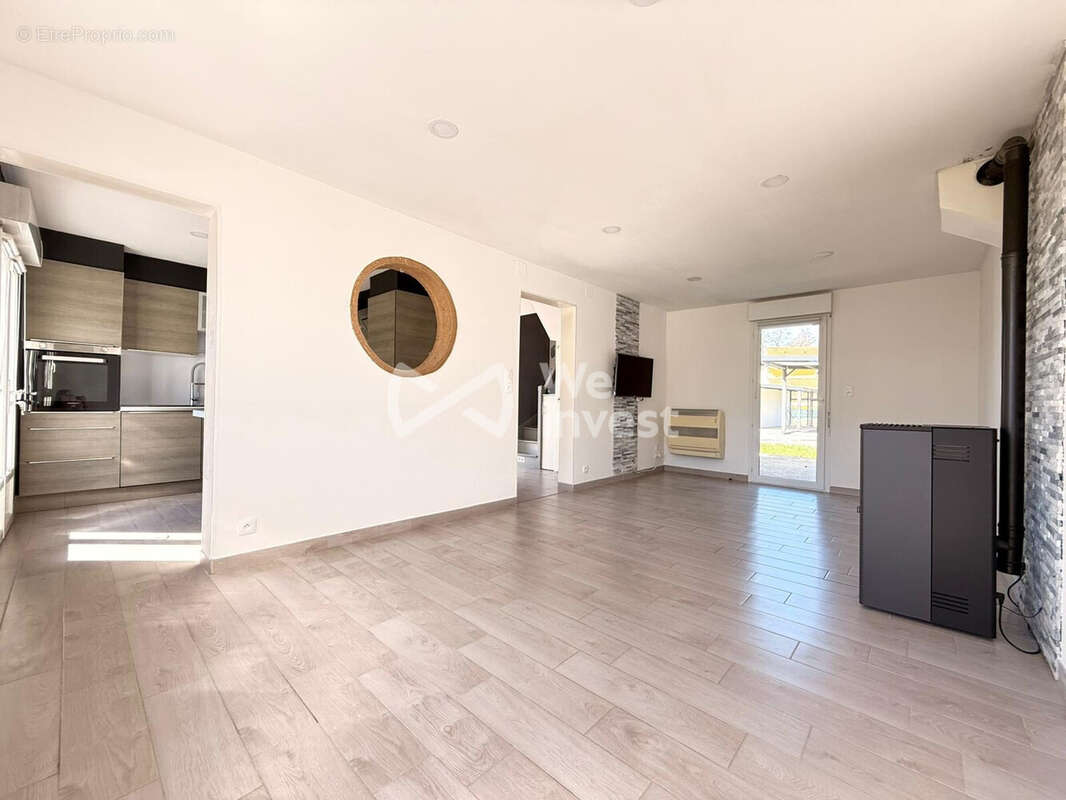 Maison 77 m² à Carignan  - photo 4