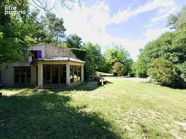 Salernes   Maison en pierre de 156 m2 sur un terrain boisé de 5 931 m2 - photo 2