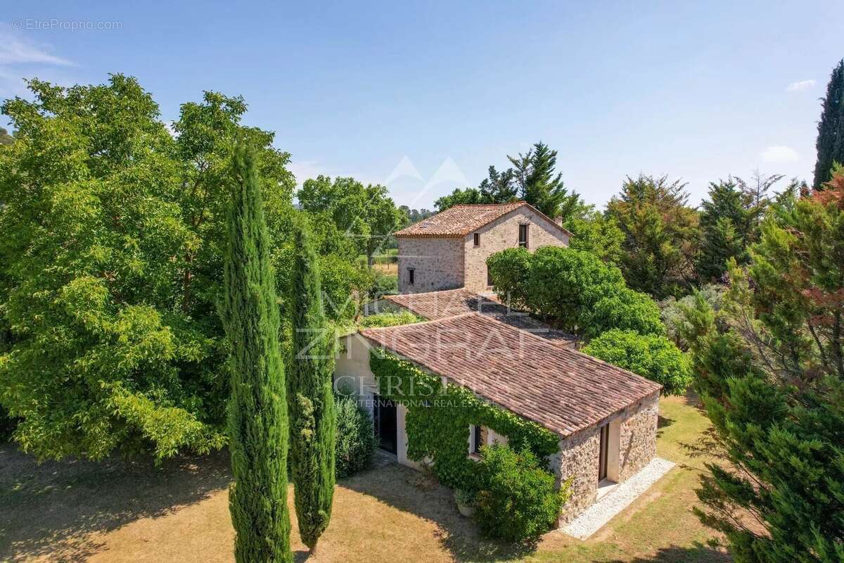 Maison à TOURVES