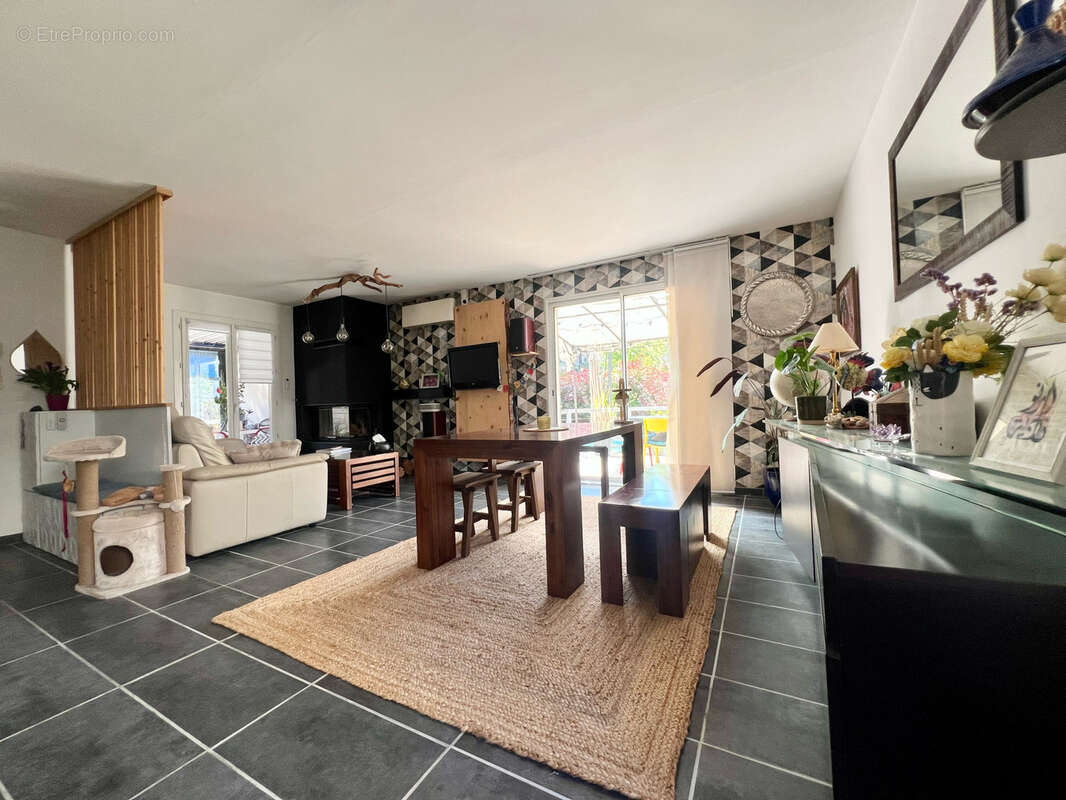 Maison à ROQUEVAIRE