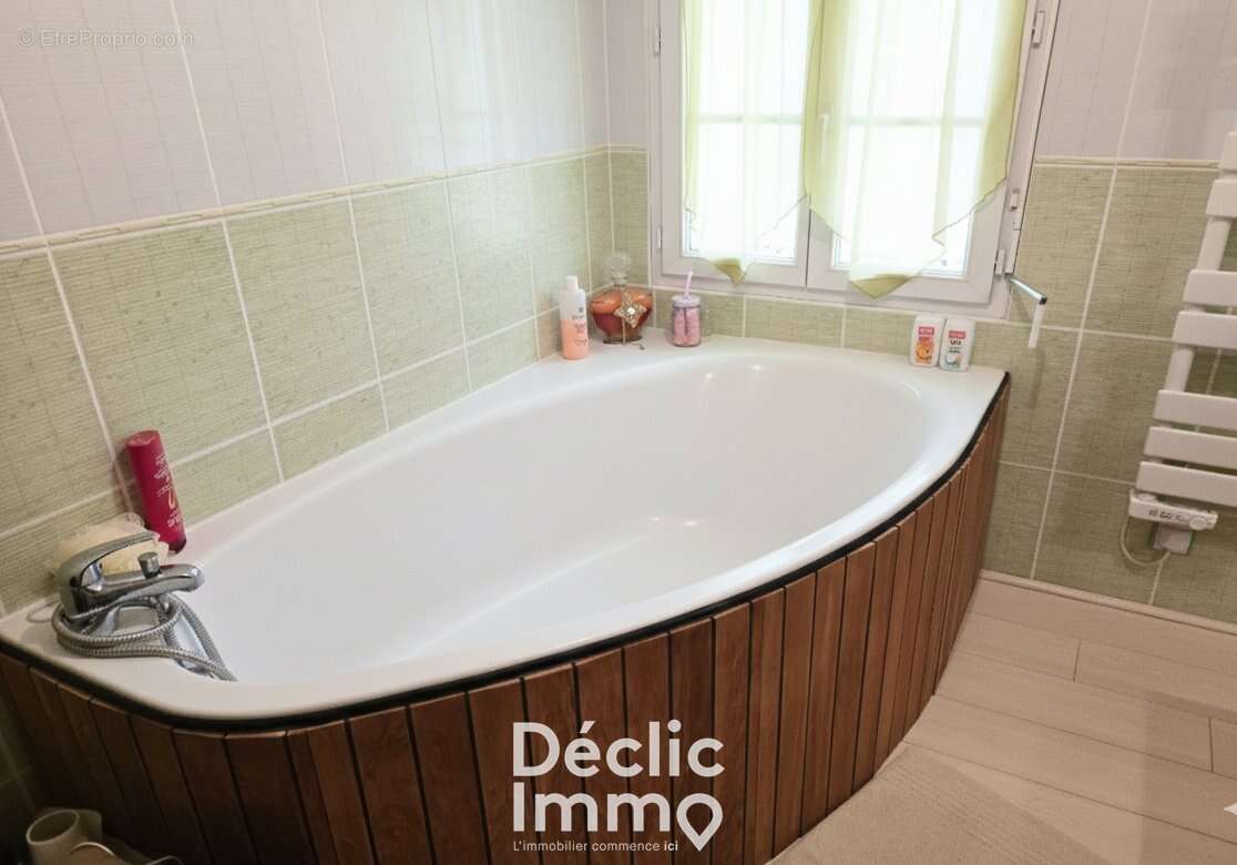 Maison à VOEUIL-ET-GIGET