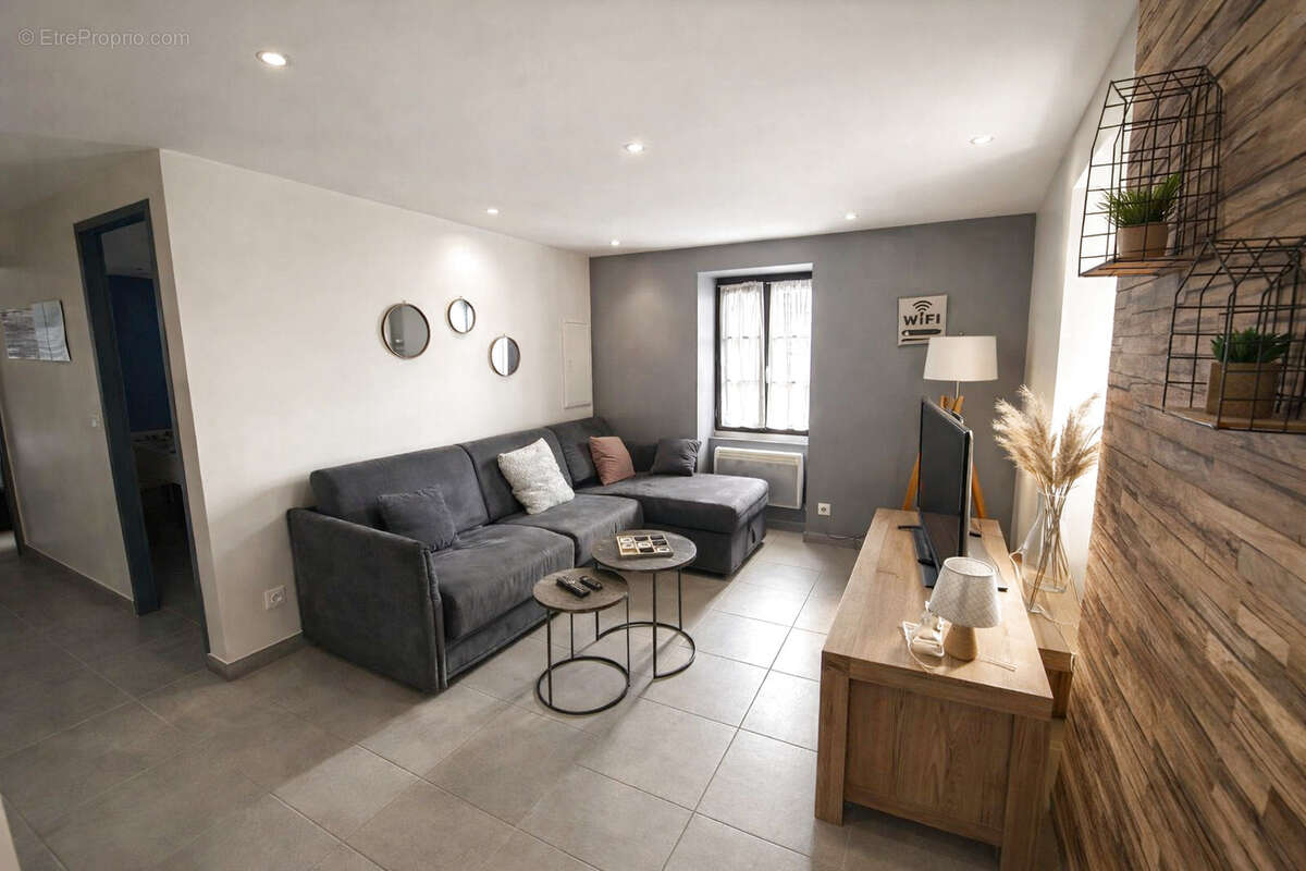 Appartement à CRANVES-SALES