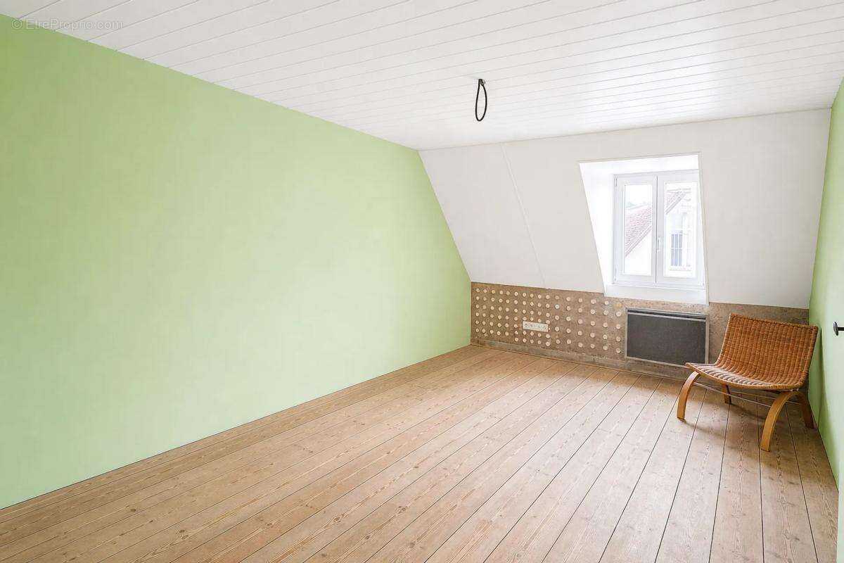 Maison de 4 pièces de 140 m² à Le Pont-de-Beauvoisin - photo 5
