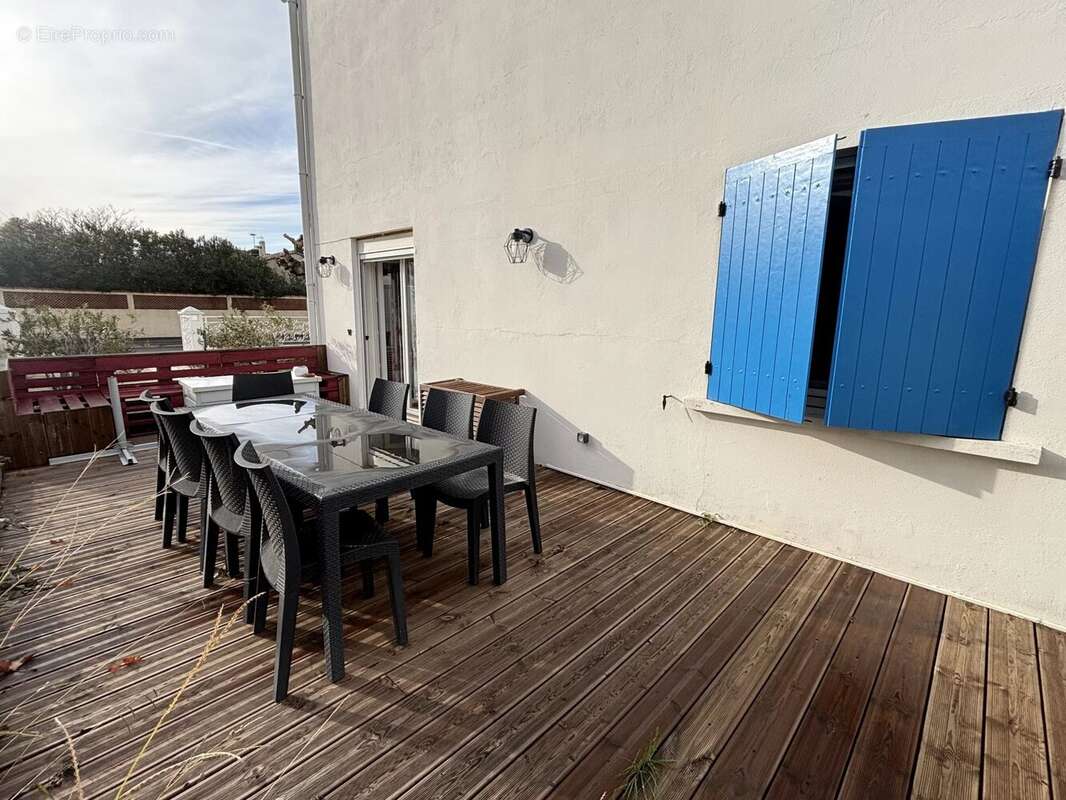 Maison à SAINT-MARTIN-DE-CRAU