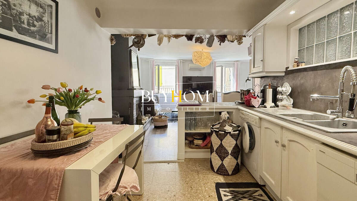 Maison à L&#039;ISLE-SUR-LA-SORGUE