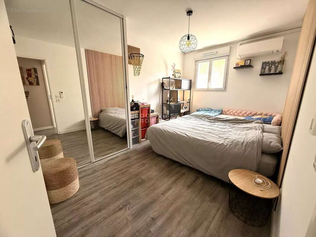Appartement à MOUANS-SARTOUX