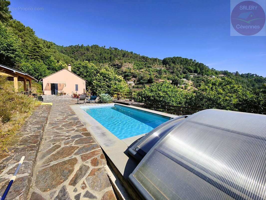 Spacieuse villa avec piscine dans un environnement privilégié - photo 10