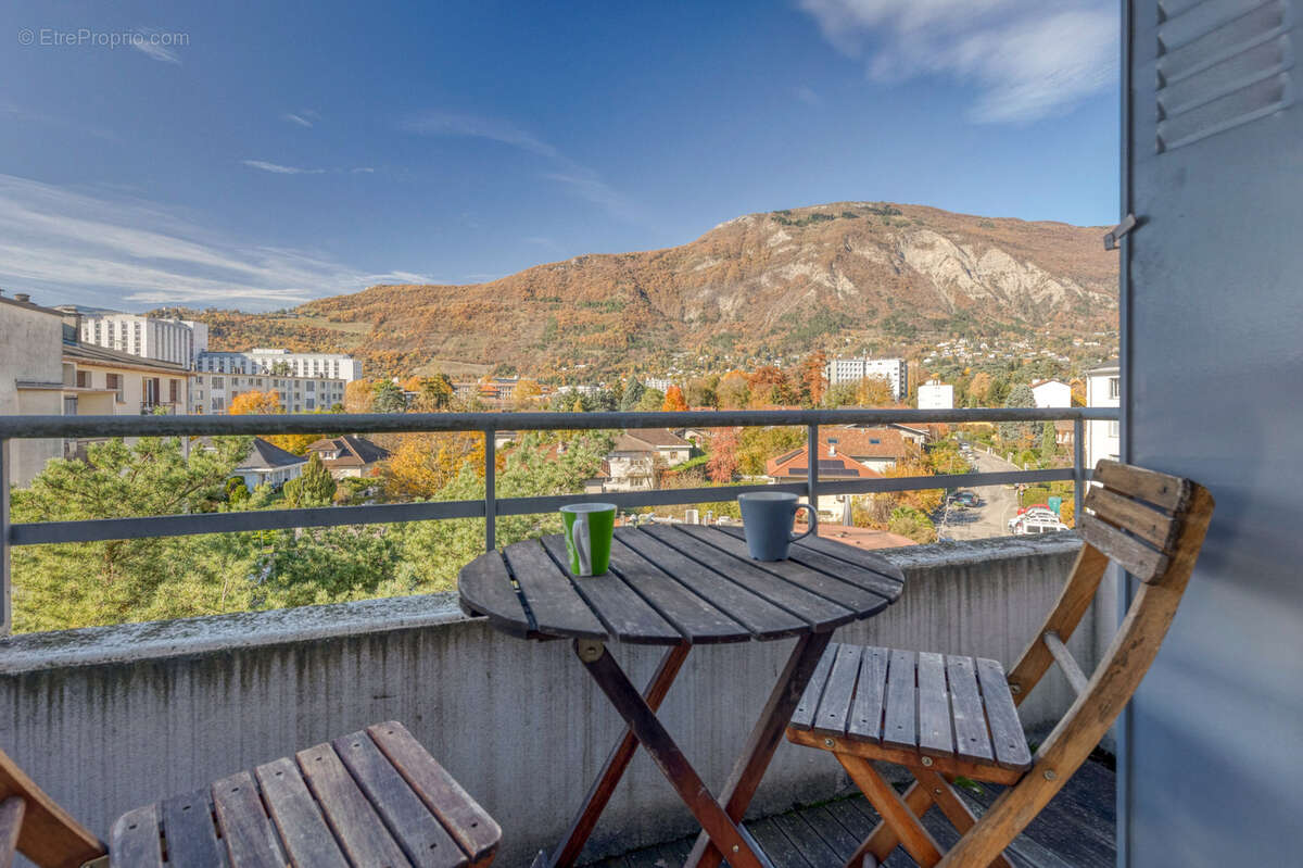 Appartement à LA TRONCHE