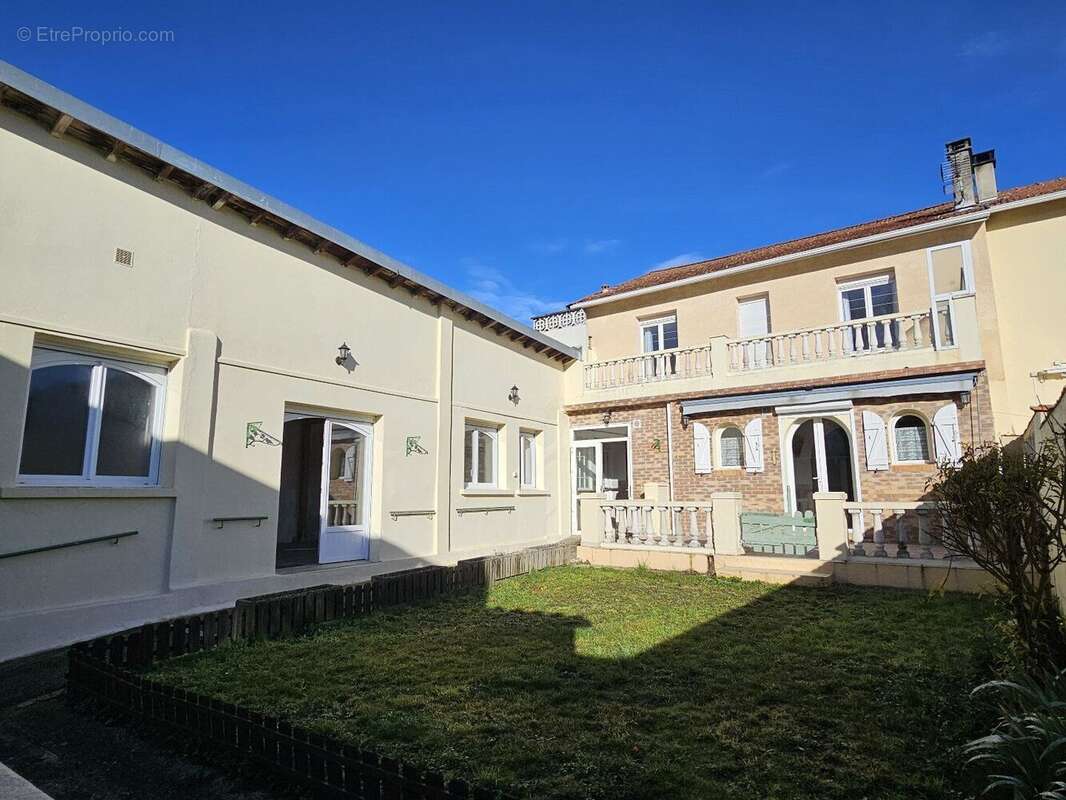 Maison avec dépendances et logement indépendant - photo 14
