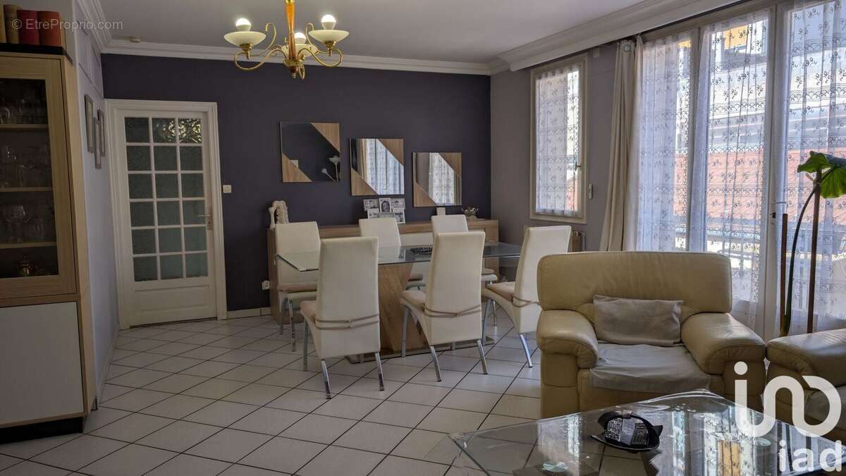 Photo 8 - Appartement à SAINT-ETIENNE