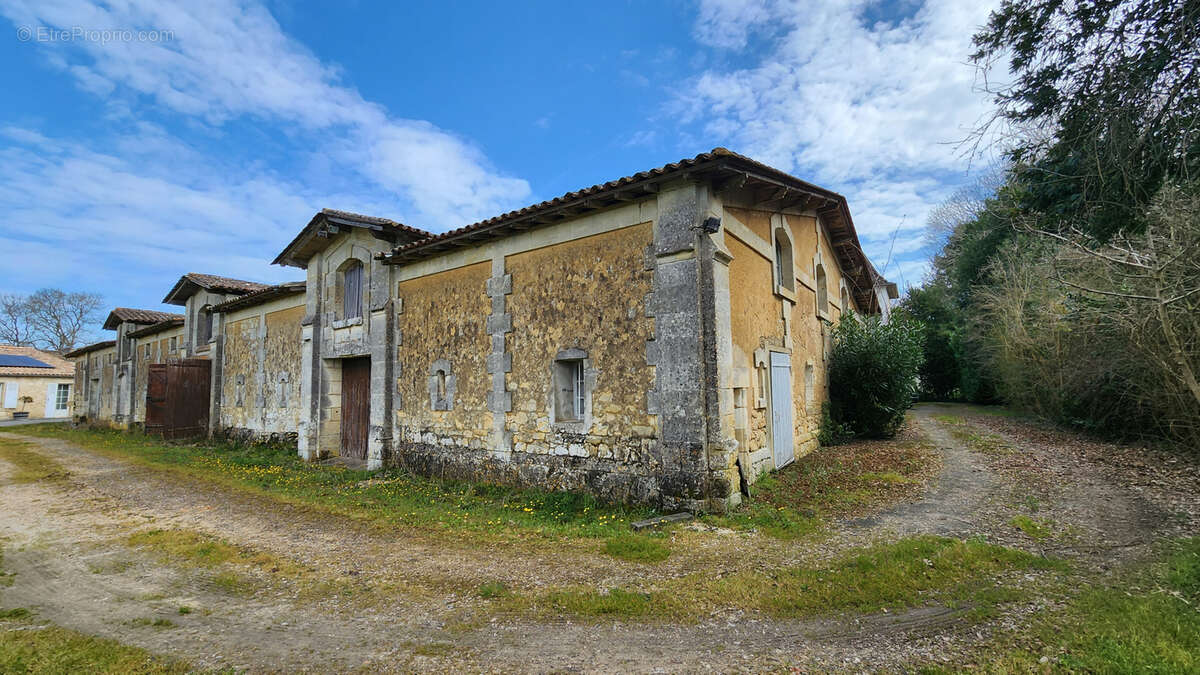 Maison à LUGON-ET-L&#039;ILE-DU-CARNAY
