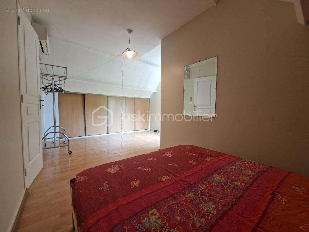 Maison à SAINT-GERMAIN-LES-ARPAJON