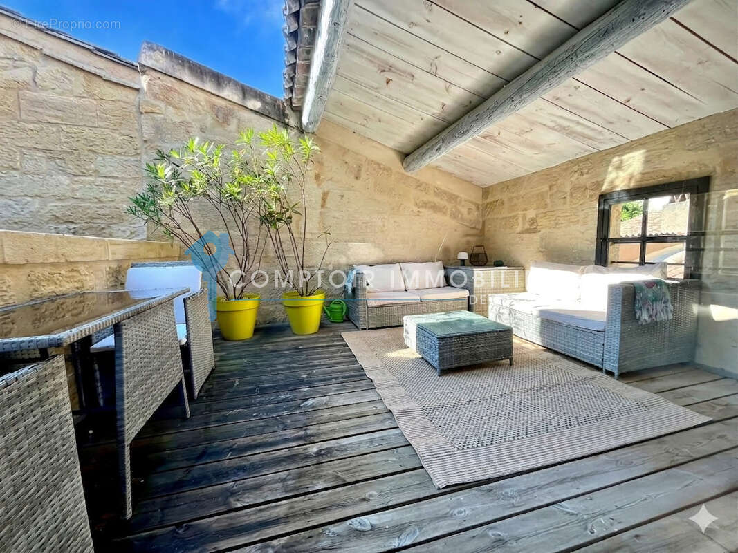 Appartement à UZES