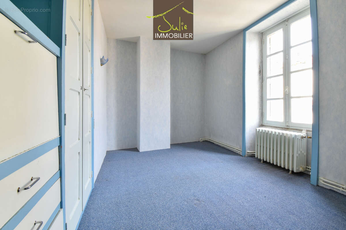 Maison à LA FORET-SUR-SEVRE
