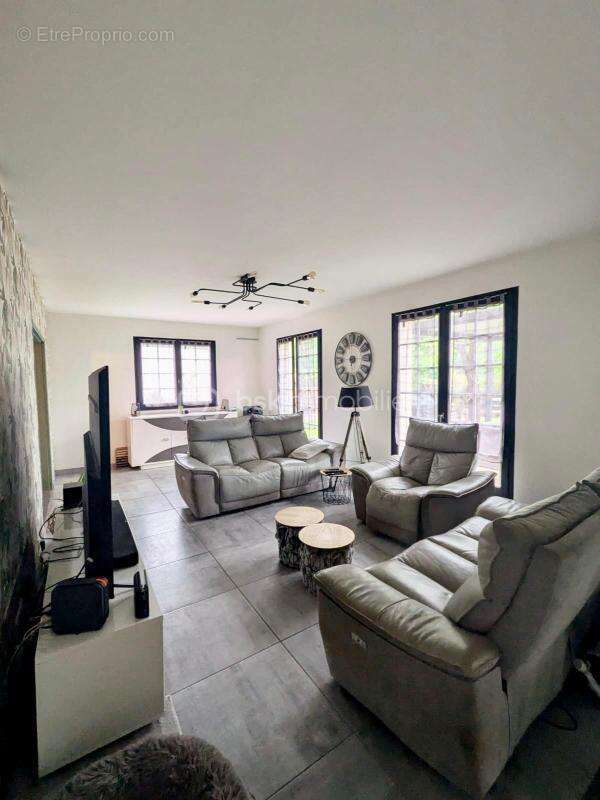 Maison familiale – 6 chambres – un cadre de vie idéal ! - photo 4