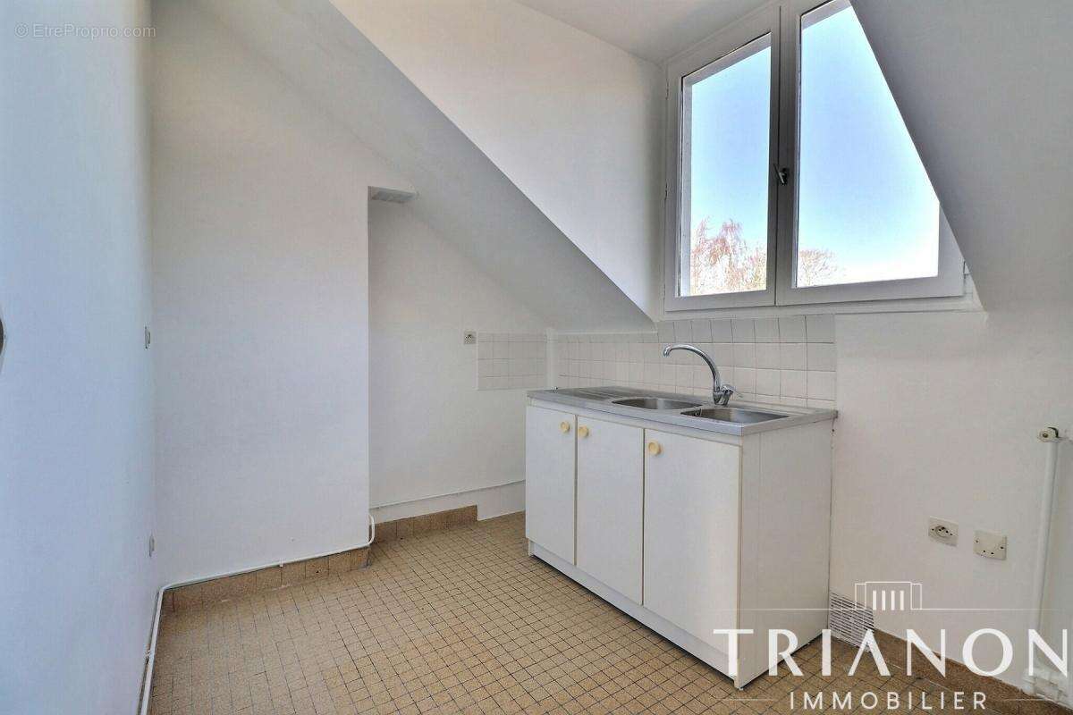 Appartement à L'ETANG-LA-VILLE