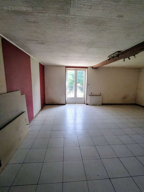 Maison à COUSANCES-LES-FORGES