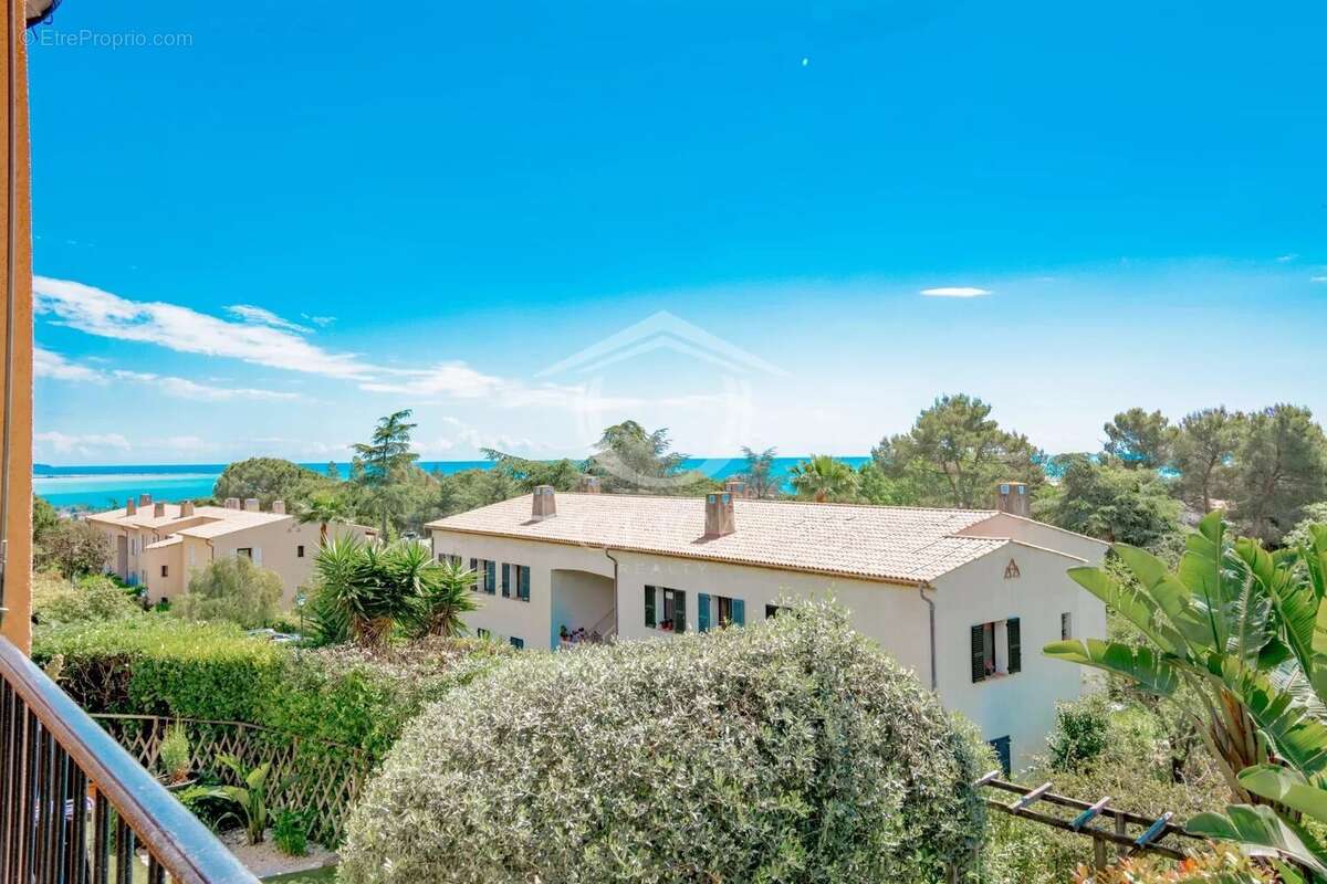 Appartement à VILLENEUVE-LOUBET