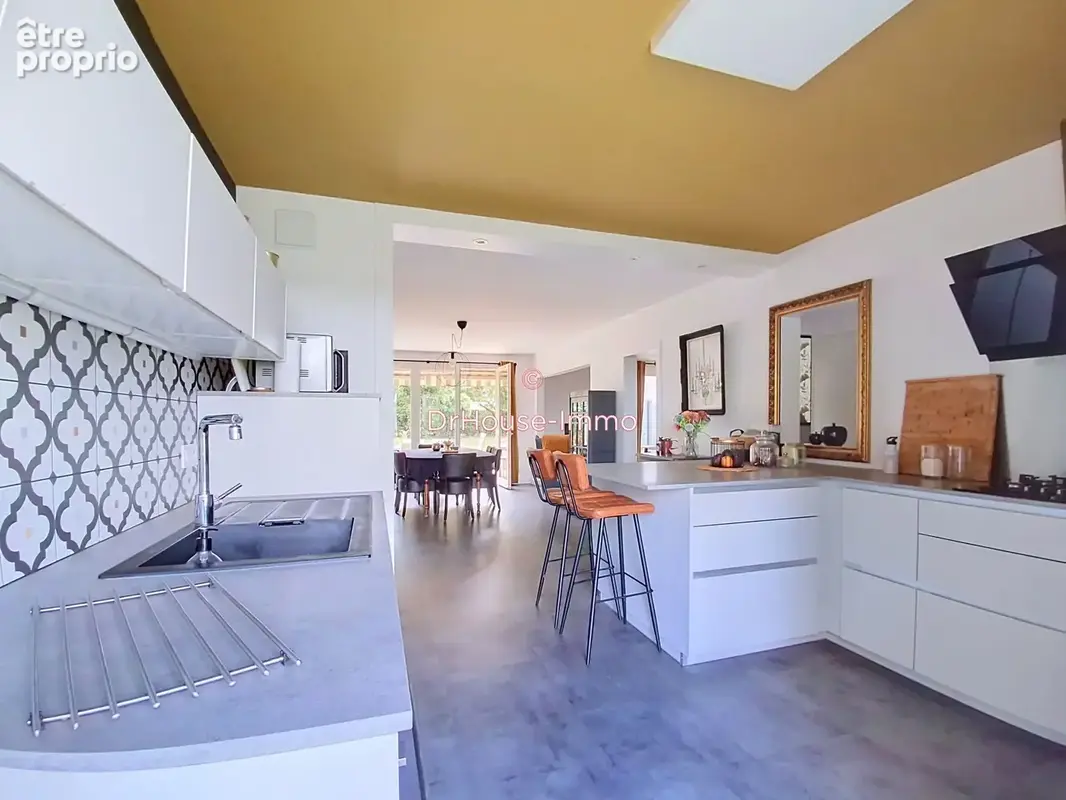 Maison 7 pièces 165 m² à vendre à Saint-Hilaire-Du-Harcouet (50600) - photo 5