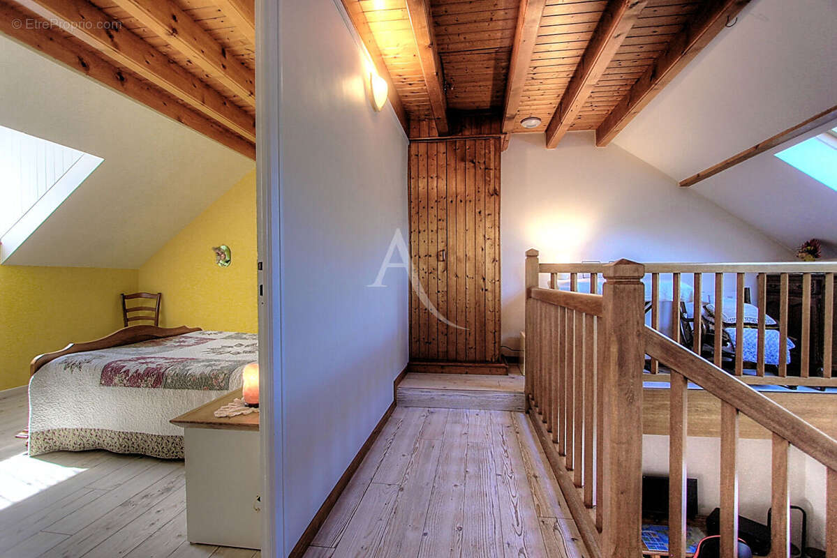 Maison à SAINT-JEOIRE-PRIEURE