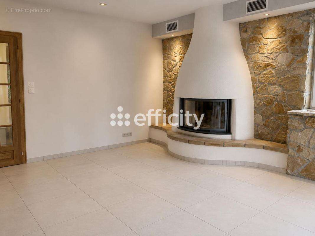 Maison 308 m² à Steinbach  - photo 7