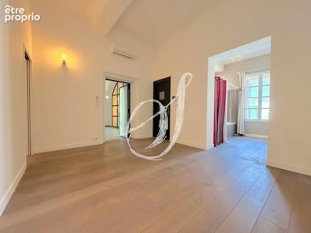 Appartement bourgeois avec terrasse & garage au coeur de Pignan - photo 8