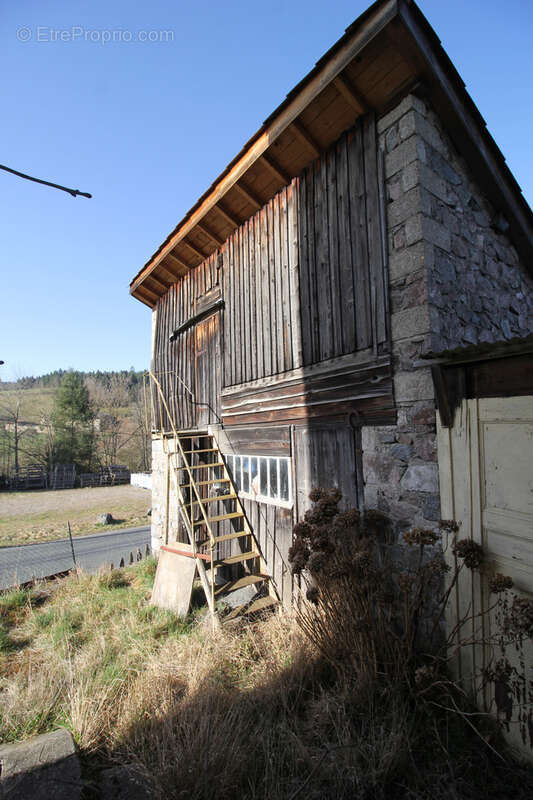 Maison à SAINT-JUST-EN-CHEVALET