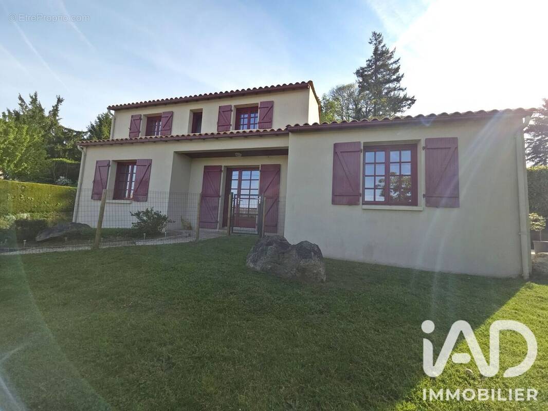 Photo 1 - Maison à POUZAUGES