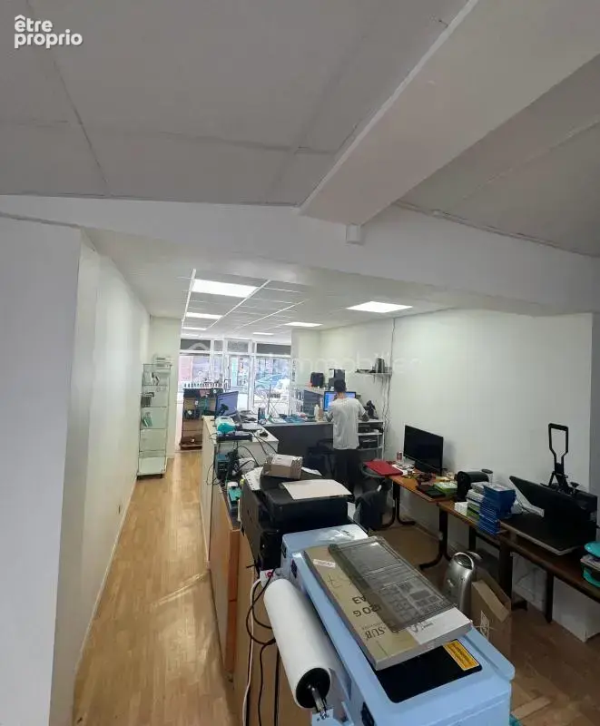 Immeuble de rapport mixte occupé, revenus locatifs hc 27 720 € / an. à 3 mn de la gare - photo 2