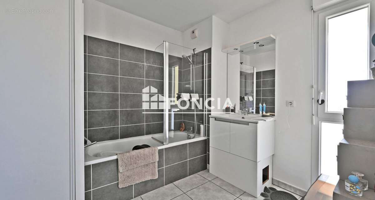 Appartement à JUVIGNAC