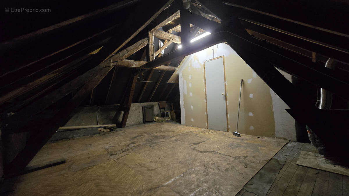 Maison à VARENNES-SUR-ALLIER