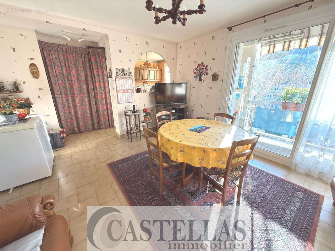 Appartement à CARNOUX-EN-PROVENCE