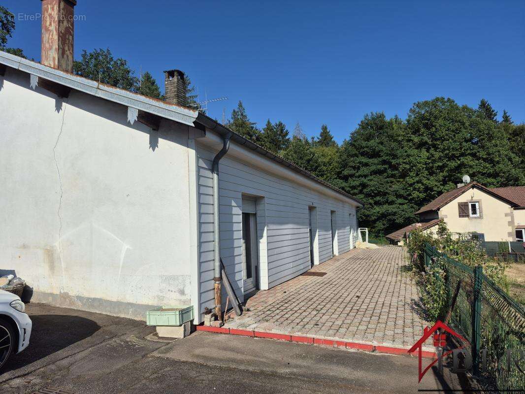 Maison à fort potentiel sur beau terrain - photo 3