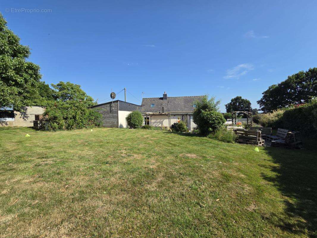 A vendre longere en pierre  4 chambres neulliac (56) - photo 19