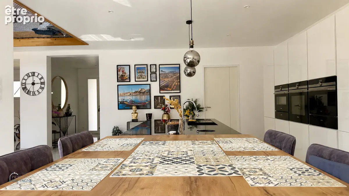 Maison contemporaine - 146,05 m2 - terrain 661 m2 - SAINT-RENAN - photo 10