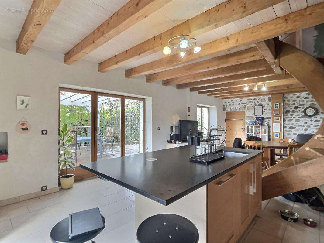 Maison à CHAINAZ-LES-FRASSES