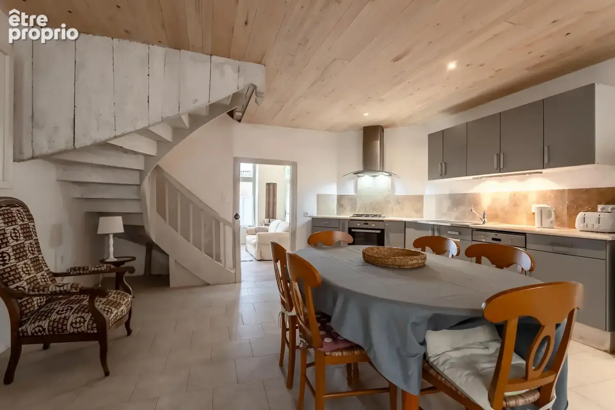 Maison de village avec jardin et garage - photo 10