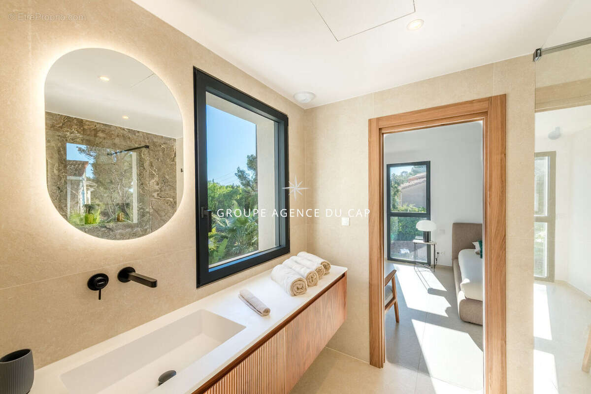 Maison à SAINT-RAPHAEL